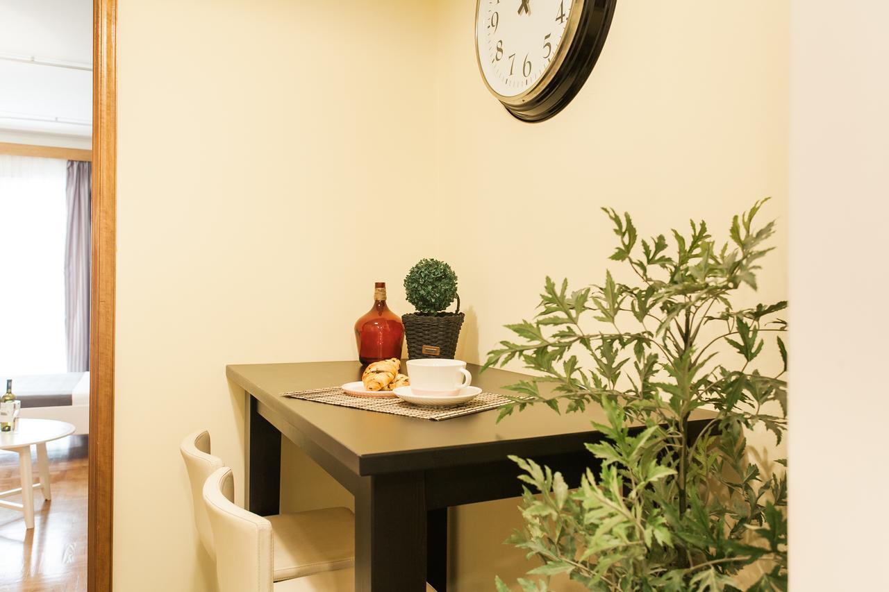 Athenian Home By Livin Urbban Ngoại thất bức ảnh